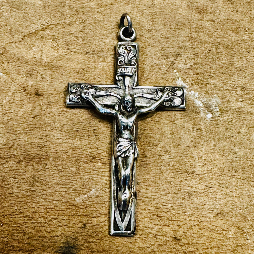 Vintage Sterling Silver Art Nouveau Style Crucifix Pendant Creed