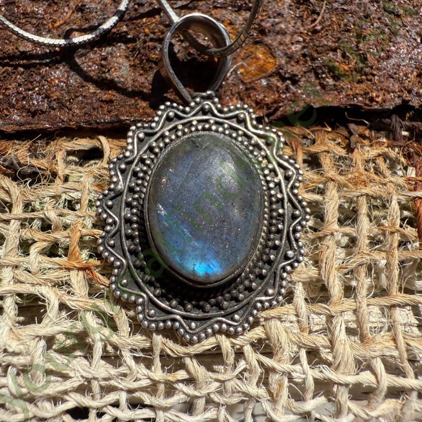 Vintage Sterling Silver & Blue Labradorite Necklace necklace