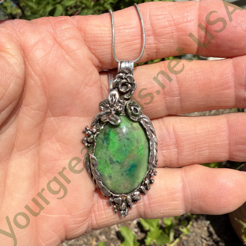 Vintage Sterling Silver & Bright Green Moss Agate Necklace necklace