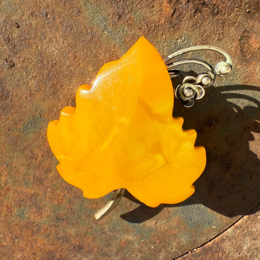 Vintage Sterling Silver & Egg Yolk Amber Grape Leaf Pin pin brooch