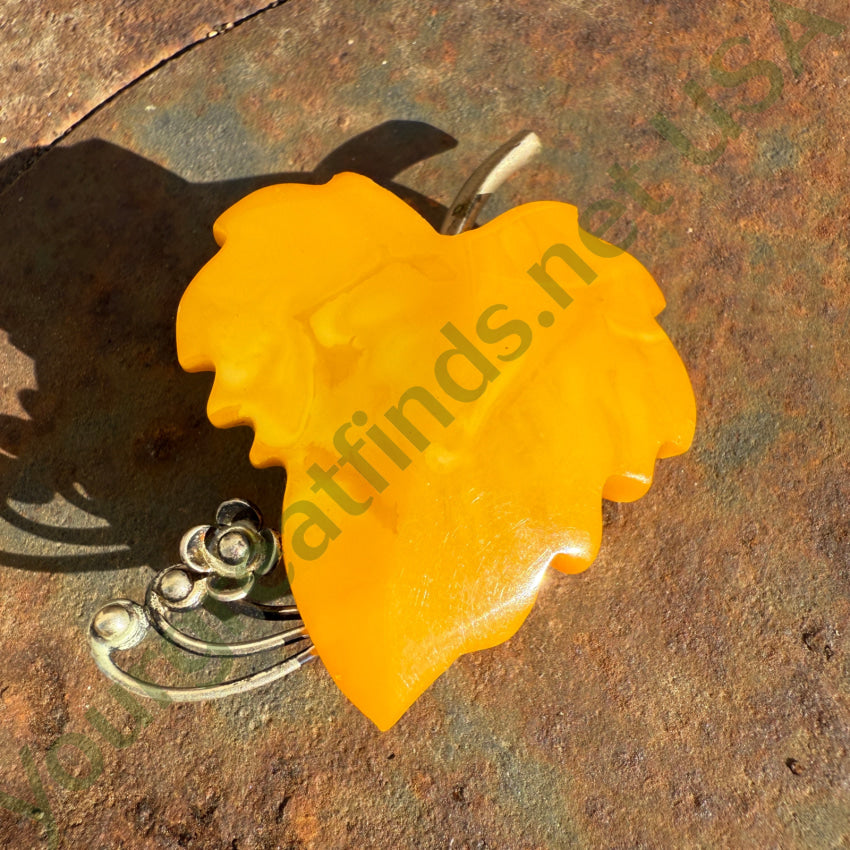 Vintage Sterling Silver & Egg Yolk Amber Grape Leaf Pin pin brooch