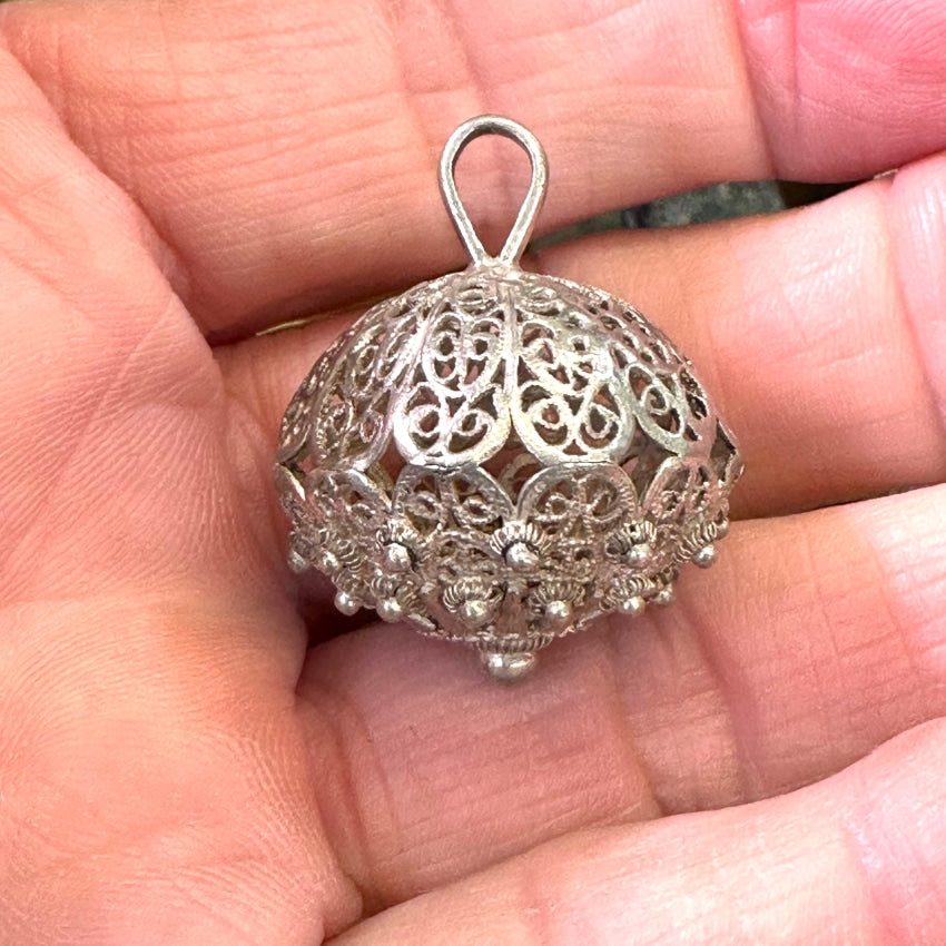 Vintage Sterling Silver Filigree Cannetille Dome Pendant