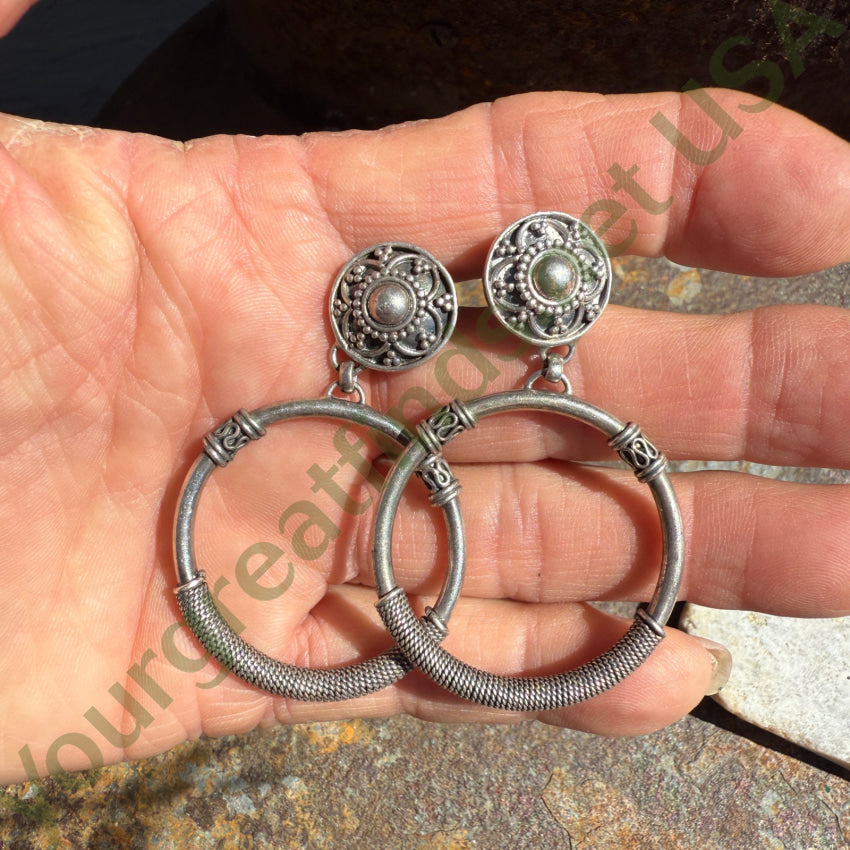 Vintage Sterling Silver Hoop Pierced Post Earrings necklace