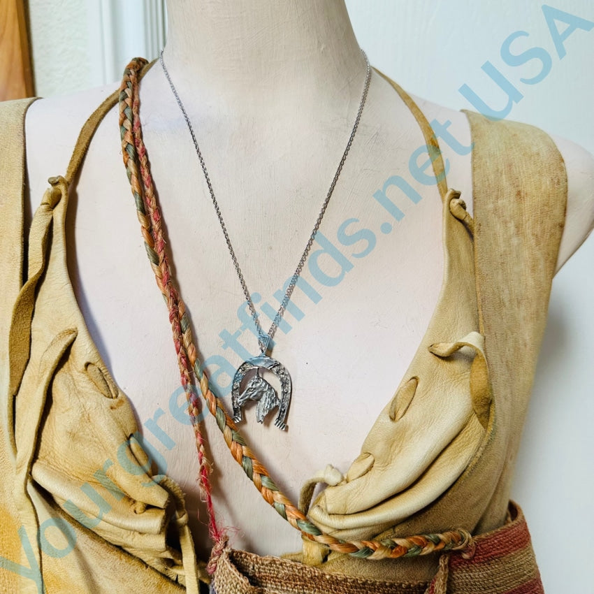 Mini Horseshoe Necklace in 14K Gold | Zales