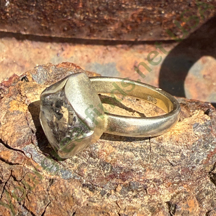 Vintage Sterling Silver & Included Quartz Crystal Ring Size 6 ring
