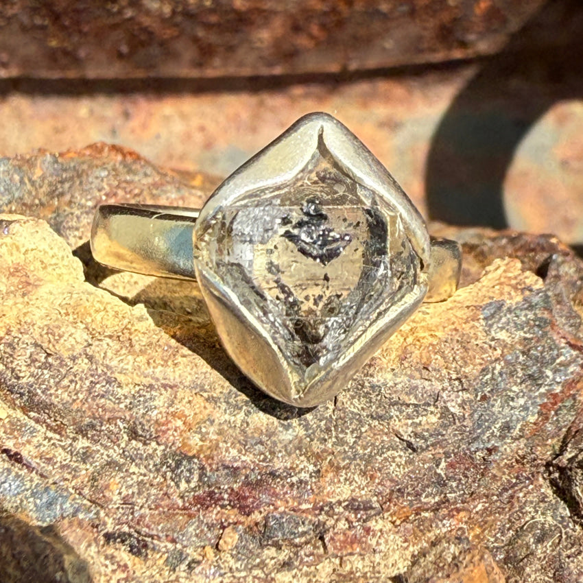 Vintage Sterling Silver & Included Quartz Crystal Ring Size 6 ring