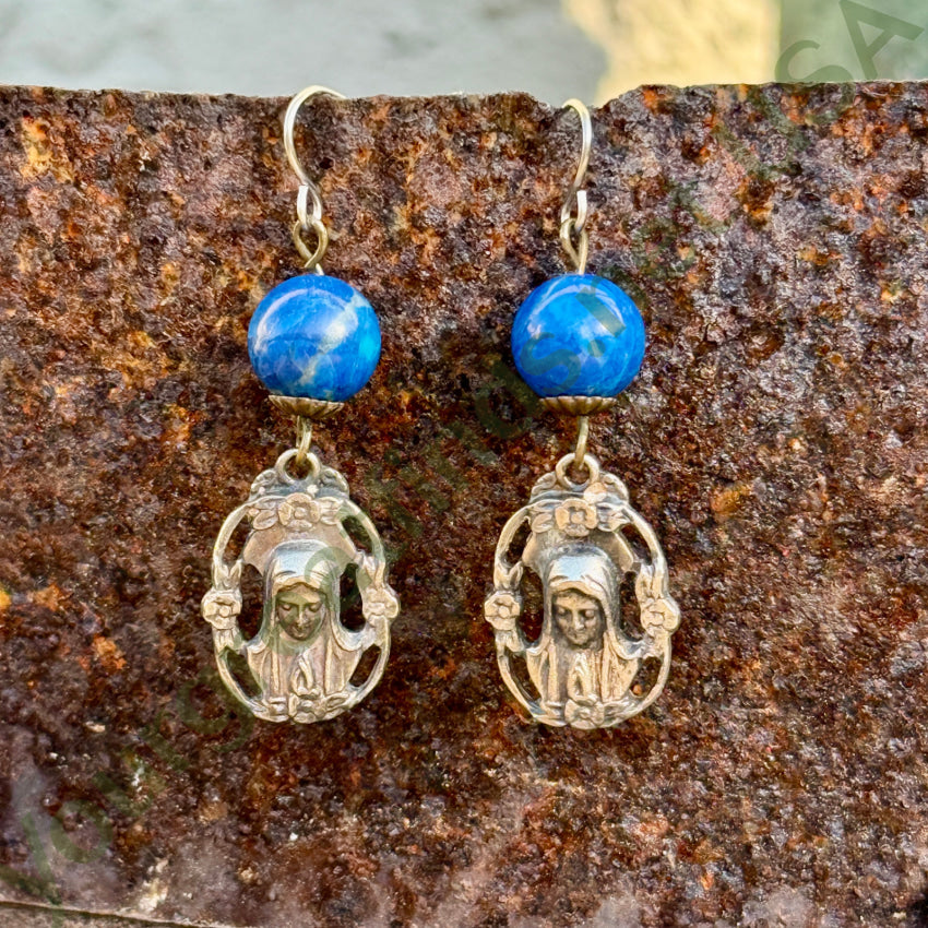 Vintage Sterling Silver & Lapis Lazuli Sacred Mother Pierced Earrings earrings