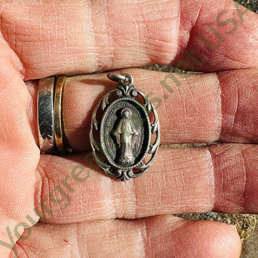 Vintage Sterling Silver Sacred Mother Medallion Pendant Pendant