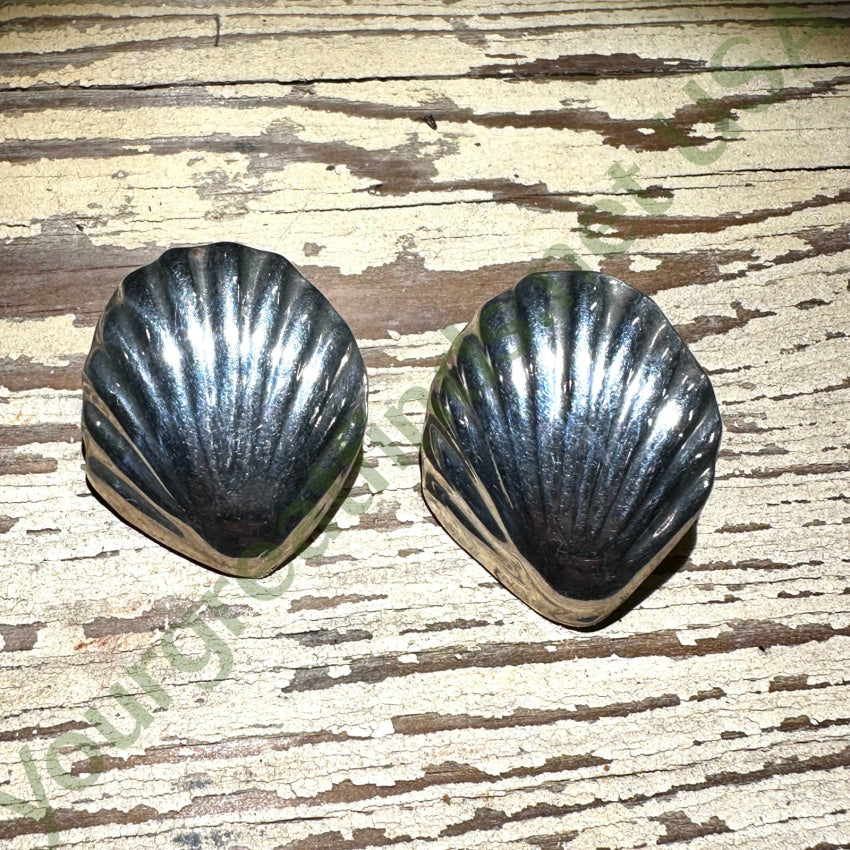 Vintage Sterling Silver Scallop Shell Pierced Post Earrings Mexico
