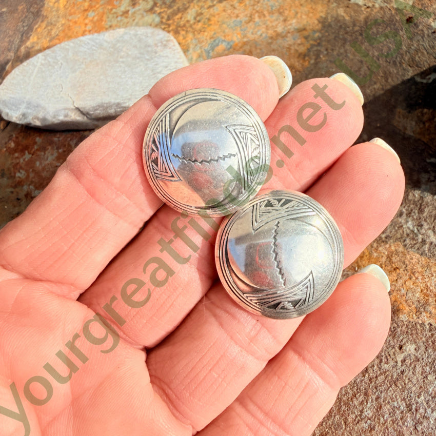 Vintage Sterling Silver Southwestern Button Pierced Post Earrings pierced post earrings