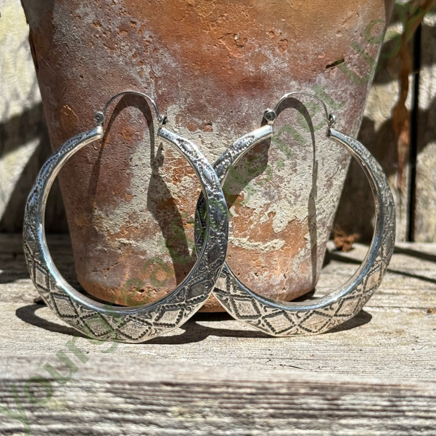 Vintage Sterling Silver Southwestern Hoop Earrings 2’’ pin