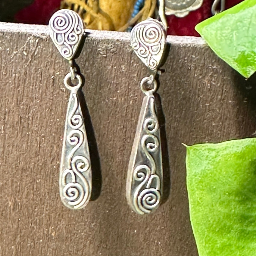 Vintage Sterling Silver Swirl Pierced Post Earrings