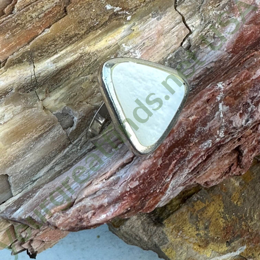 Vintage Triangular Mother-Of-Pearl Ring Size 4