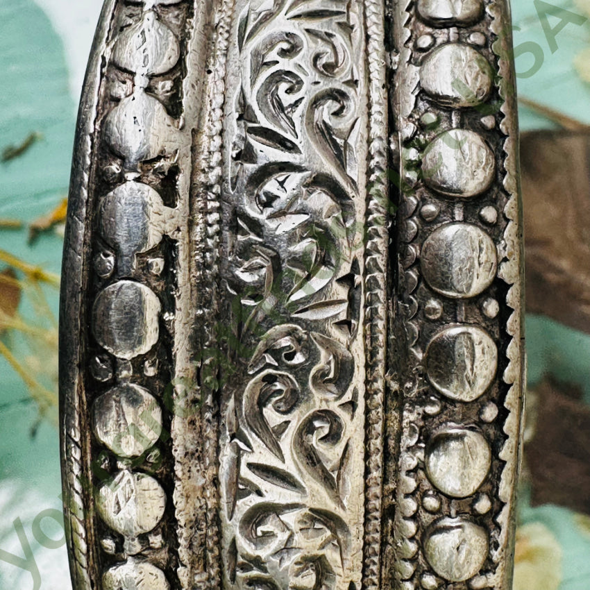 Vintage Wide Decorated Cuff Bracelet Bracelet