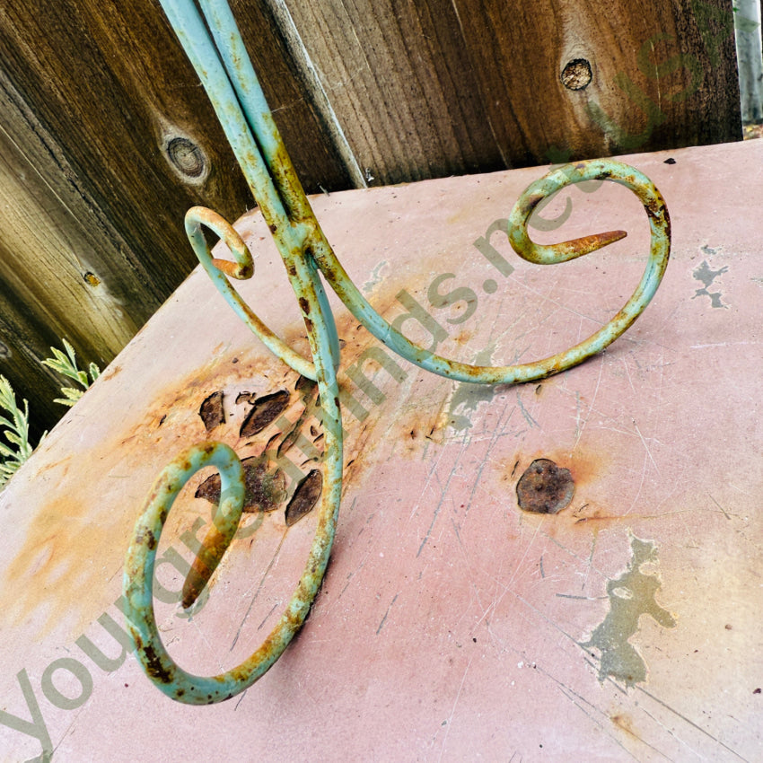 Vintage Wire Bouquet Stand in Blue Paint