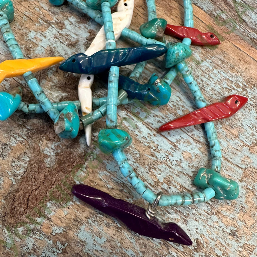 Vintage Zuni Carved Bird Fetish Turquoise Heishi Necklace