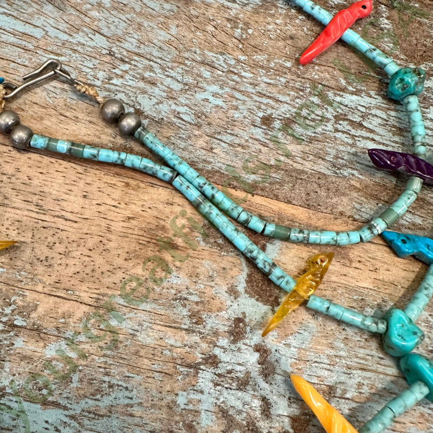 Vintage Zuni Carved Bird Fetish Turquoise Heishi Necklace