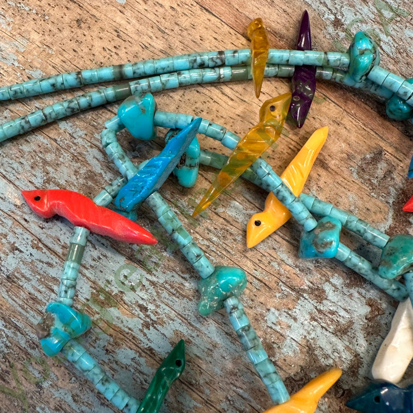 Vintage Zuni Carved Bird Fetish Turquoise Heishi Necklace