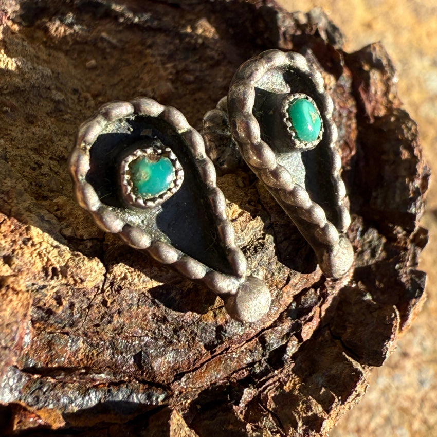 Vintage Zuni Green Snake Eye Turquoise Pierced Post Earrings 925 earrings