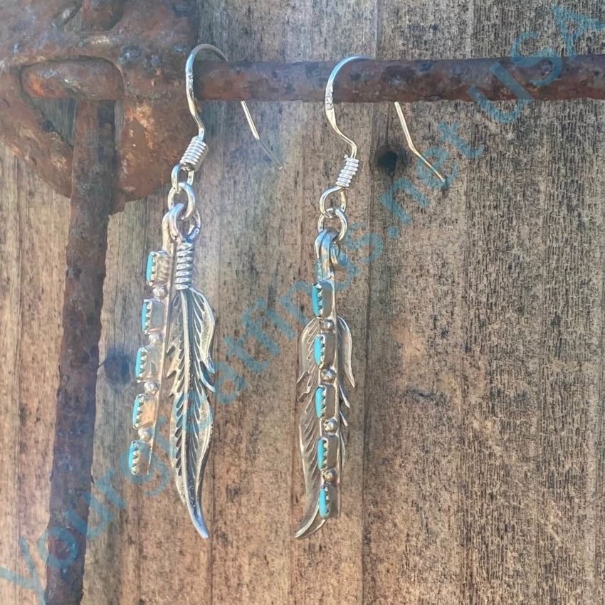 Vintage Zuni Needlepoint Feather Pierced Earrings 925