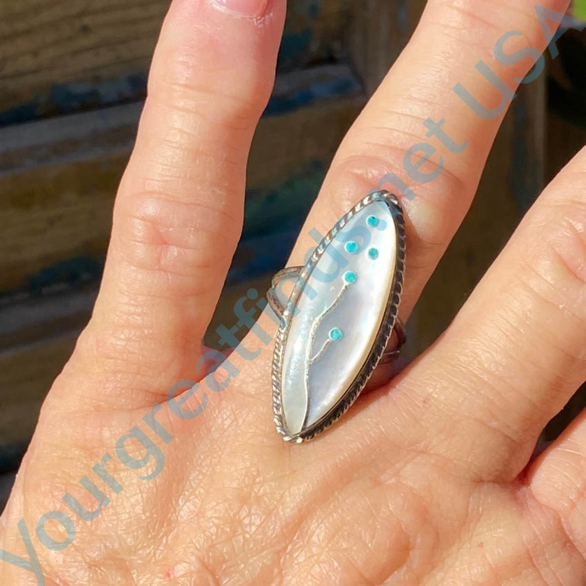 Zuni Flower Inlay Ring Turquoise Mother-Of-Pearl 6.75