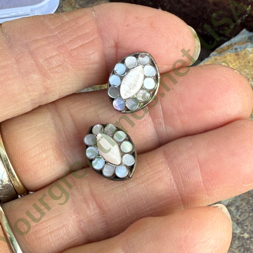 Zuni Sterling Silver Mother-Of-Pearl Dots Pierced Post Stud Earrings Earrings