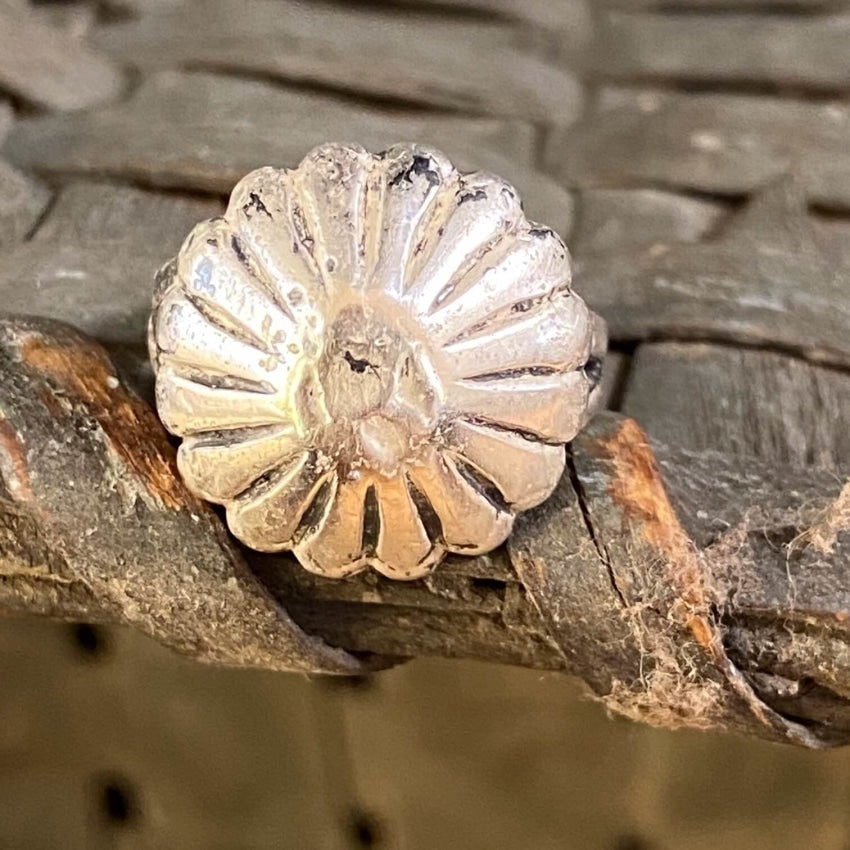 Old Navajo Sterling Silver Fluted Button Ring Size 4 Yourgreatfinds
