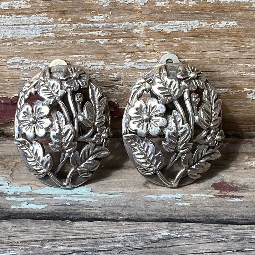 Sterling Silver Floral Garden Earrings Clip On Vintage Yourgreatfinds