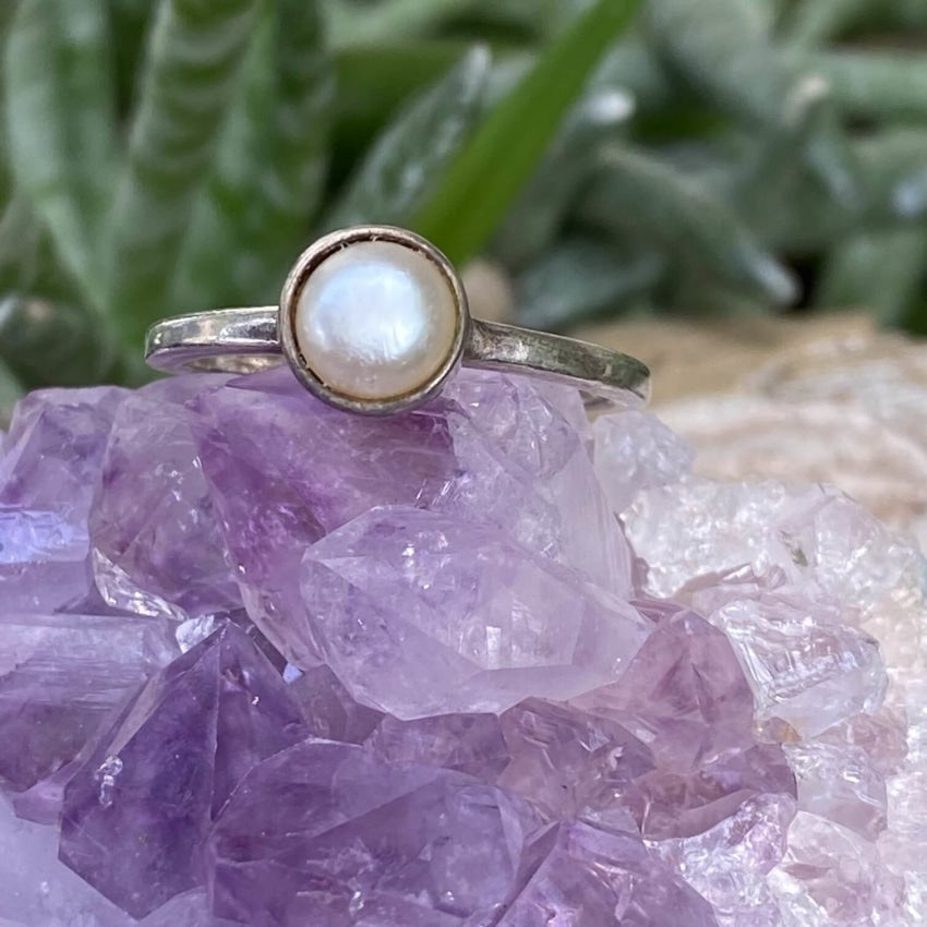 Sterling Silver Stacking Ring with White Pearl Size 7 Yourgreatfinds