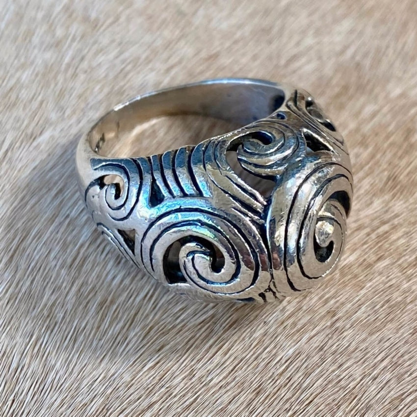 Sterling Silver Swirl Dome Ring Size 9