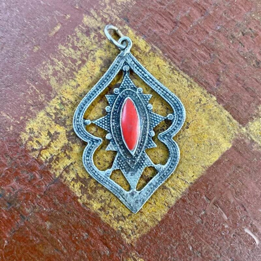 Time Worn Sterling Silver Pendant with Red Stone Yourgreatfinds