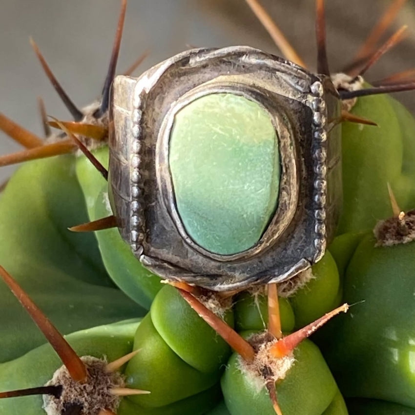Very Early Rustic Navajo Ring in Sterling Silver with Green Turquoise Size 11 Yourgreatfinds