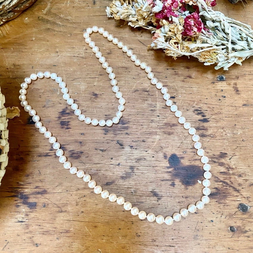 Vintage 6.6 Mm White Pearl Necklace 27 Necklaces