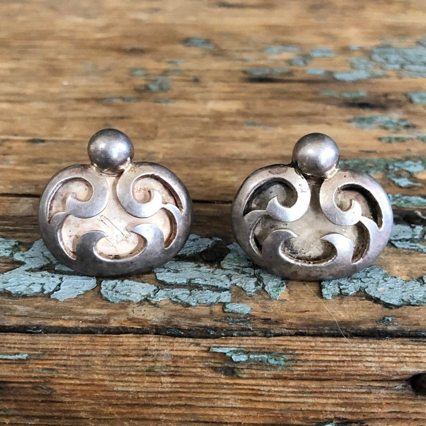 Vintage Mexican Victoria Calar Sterling Silver Screw Back Earrings Yourgreatfinds
