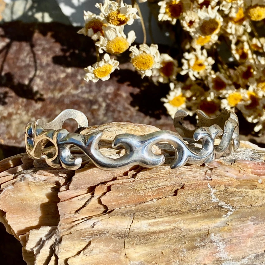 Vintage Navajo Tufa Stone Cast Sterling Silver Bracelet Bracelets