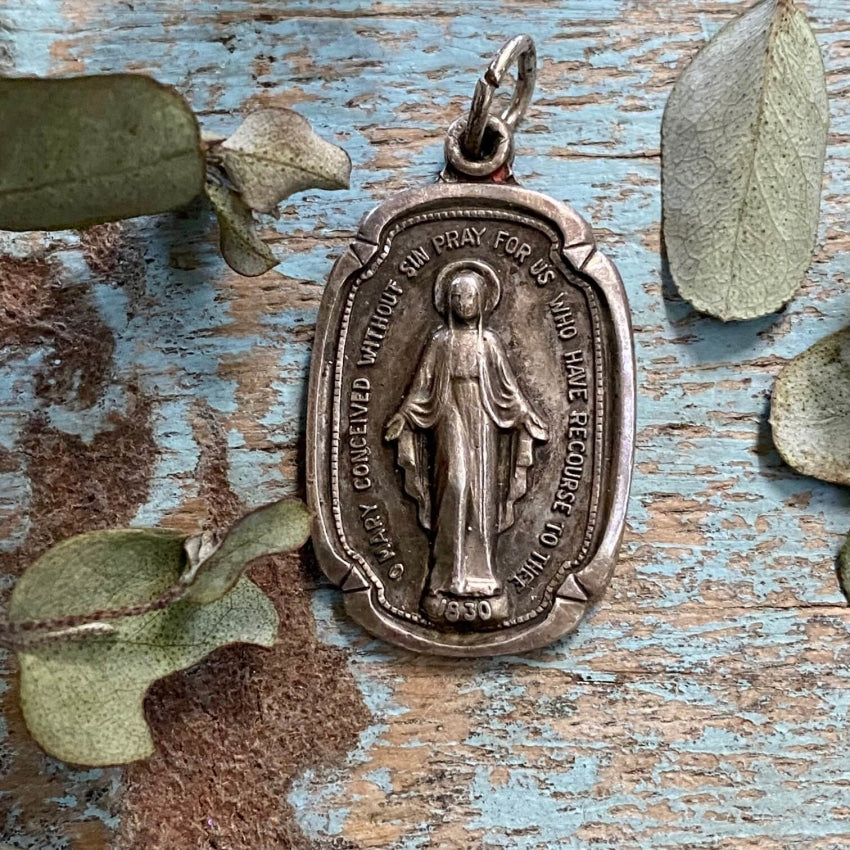 Vintage Solid Sterling Silver Miraculous Mary Pendant