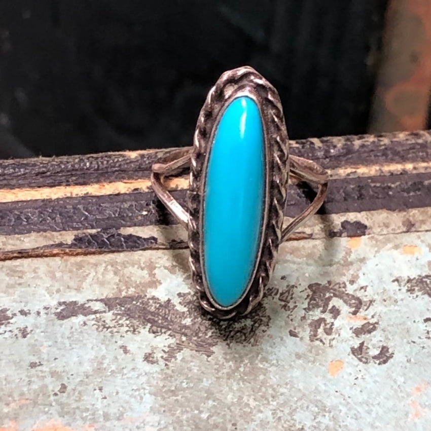 Oval Bright Blue Royston Turquoise Shadowbox Hand Stamped Ring – Hawkeye  Jewelry